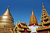 2006-02-14 (30) New Bagan - Shwezigon Pagoda.jpg