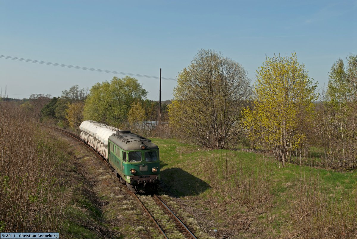 2011-04-19 15.43 ST43-260 near Boszkowo.jpg