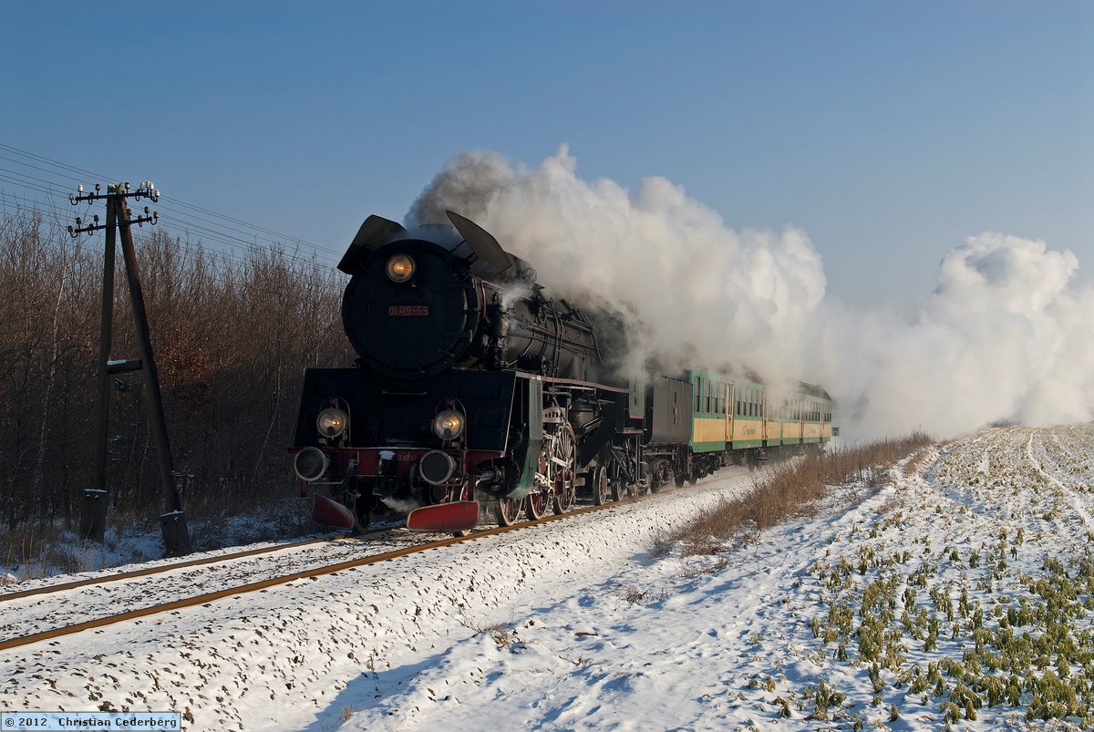 2012-02-10 10.00 Ol49-59 near Trzebaw with Wolsztyn-bound train.jpg