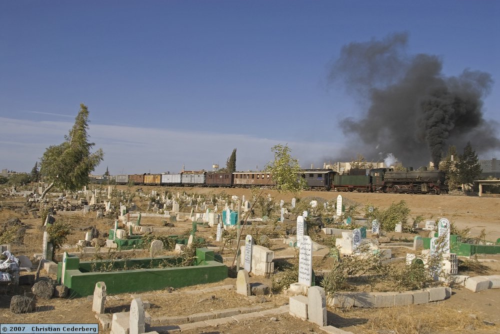 2007-10-16 (10) Hartmann 262 passing graveyard in Mahaje south of Damascus.jpg