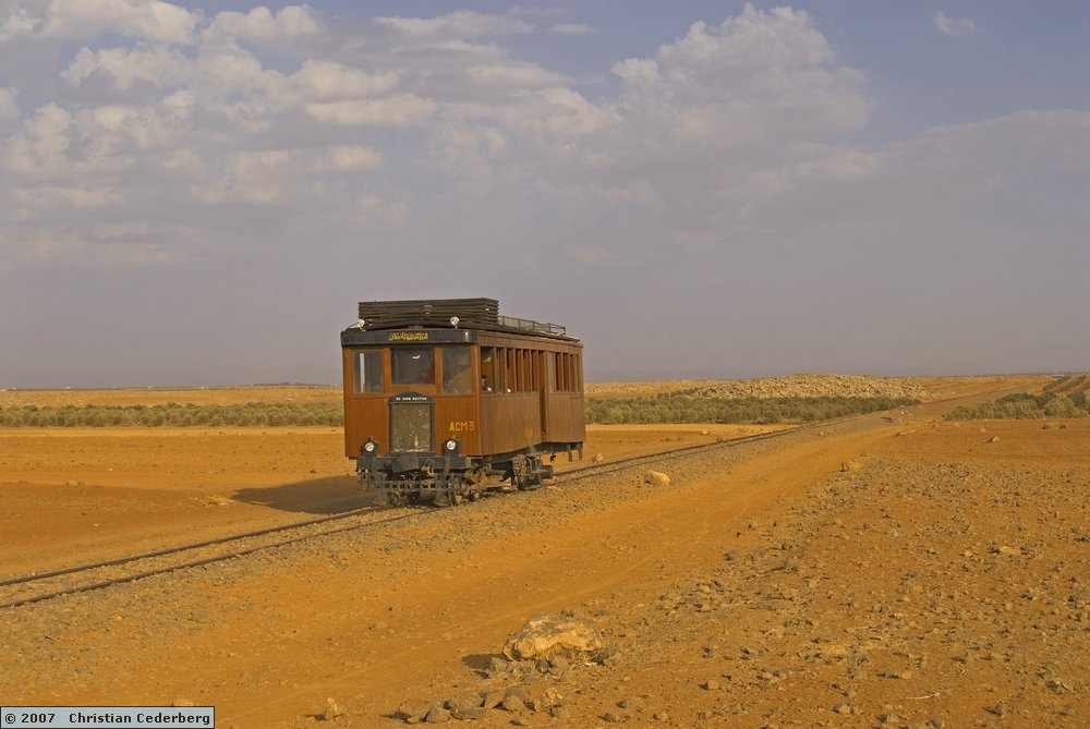 2007-10-18 (11) De Dion Bouton Railcar near Deraa.jpg