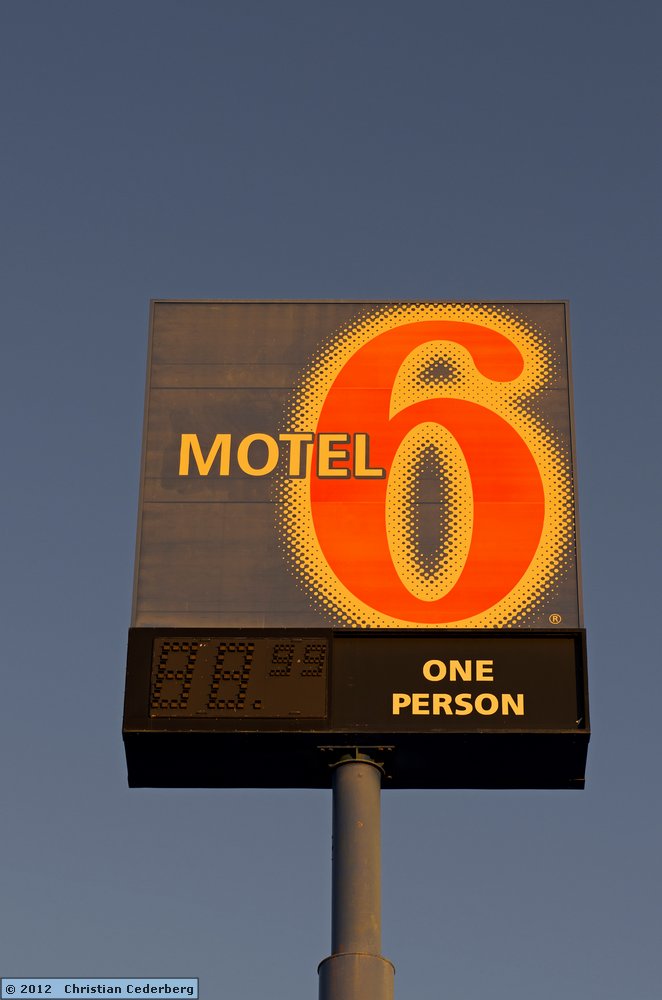 2012-10-20 18.23 Motel6  Green River Utah.jpg